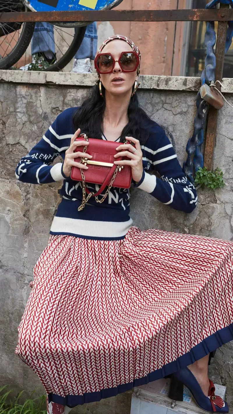 Mariacarla Bosocno นำแสดงในแคมเปญ Valentino resort 2019
