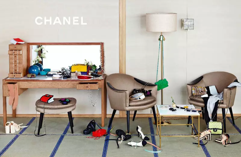 Chanel ser østover for sin vårkampanje 2013 med Stella Tennant, Ondria Hardin og Yumi Lambert i hovedrollene