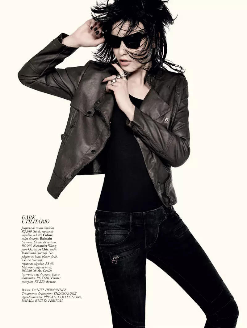 Tati Cotliar Menaikkan Halaman Harper's Bazaar Brazil Jun 2012