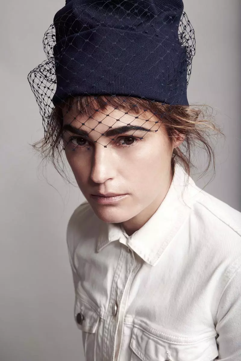 Yasmin le Bon por Robert Harper para Playing Fashion abril de 2012