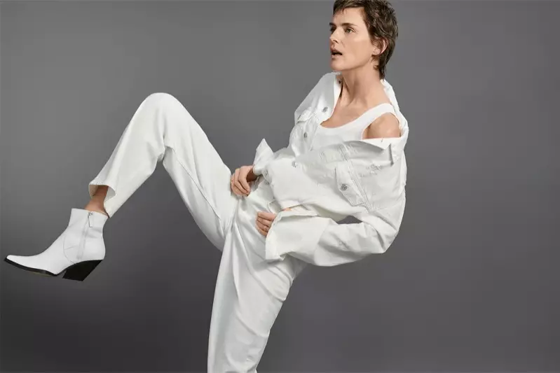 Stella Tennant è la protagonista del lookbook Denim primavera-estate 2018 di Zara