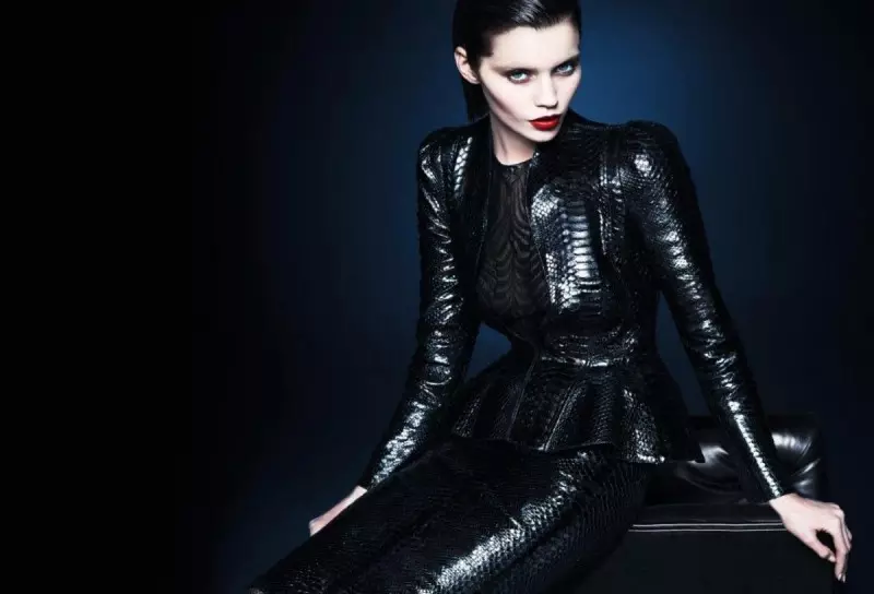 Abbey Lee Kershaw se întoarce cu campania Gucci de toamnă 2013