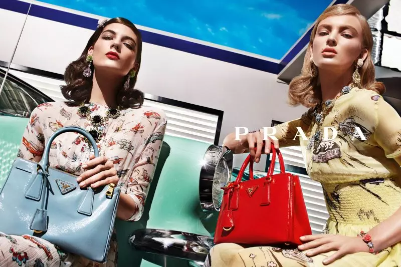 Natasha Poly, Ginevra van Seenus, Elise Crombez, Meghan Collison, Katryn Kruger e Ymre Stiekema per la campagna Prada Primavera 2012 di Steven Meisel