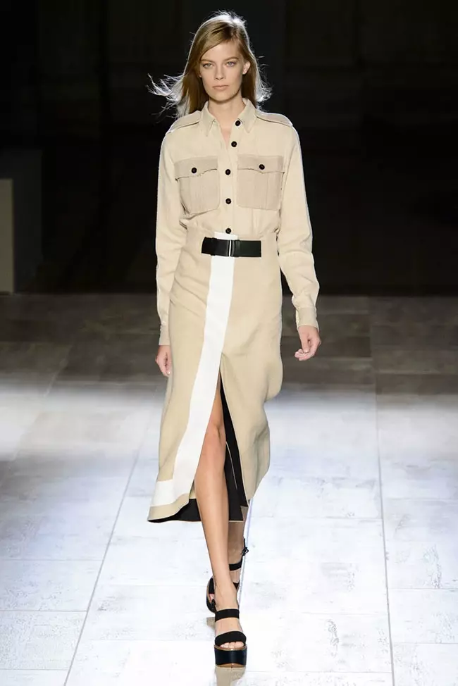 victoria-beckham-2015-tavaszi-nyári-kifutó-show11