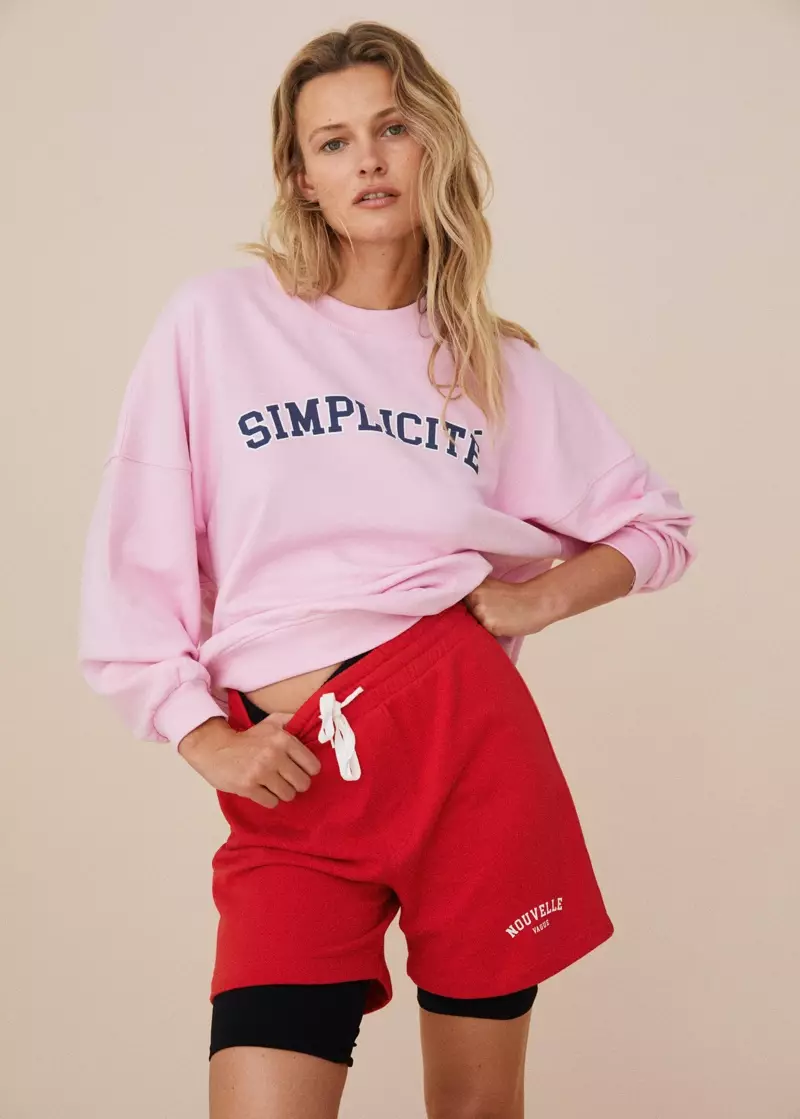 Mango Athleisure Ace Papali ea Hau ea 2021 Trend Guide.