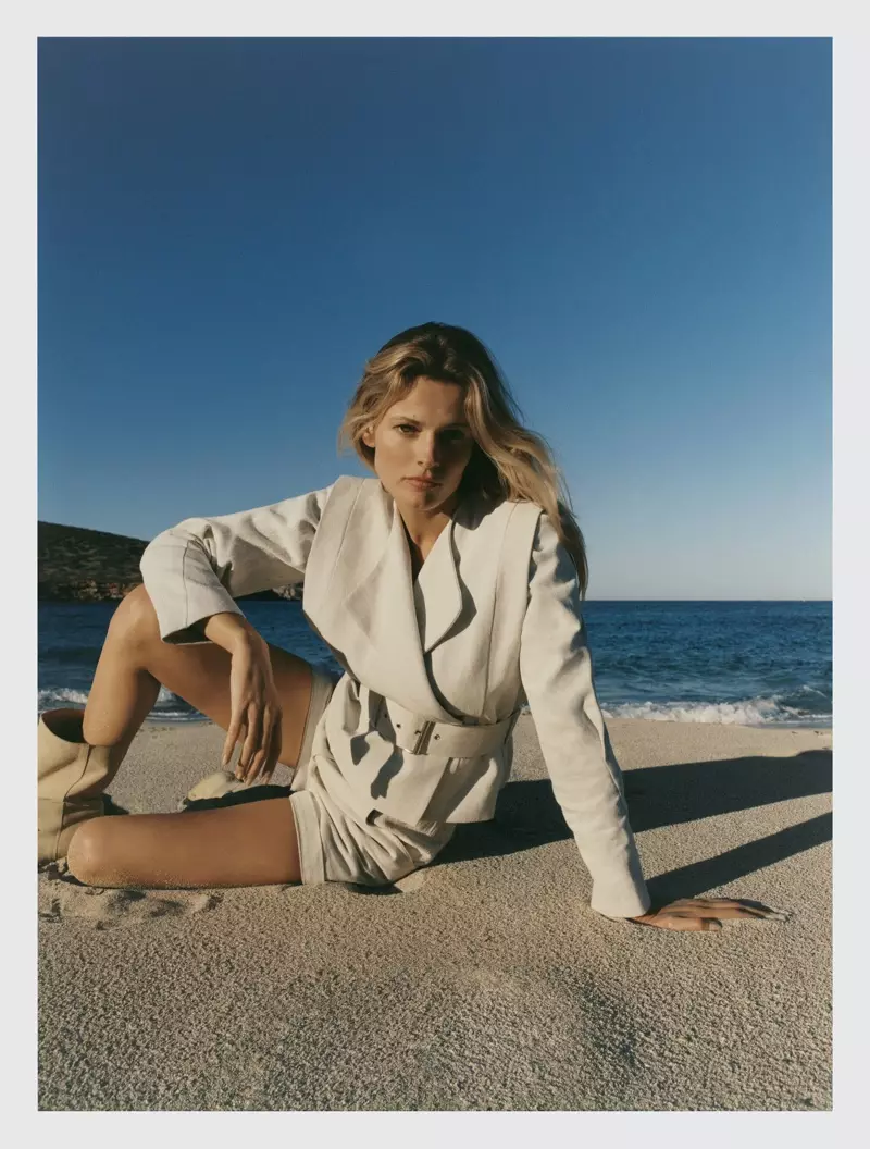 Edita Vilkeviciute는 IRO의 2021 봄-여름 캠페인의 얼굴입니다.