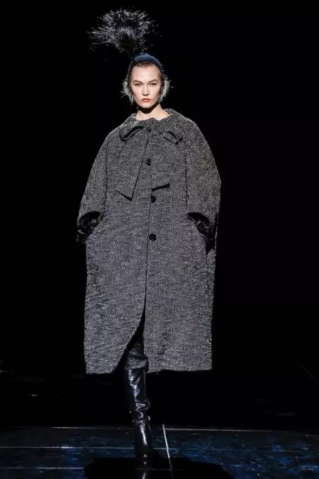 Marc Jacobs 2019 Sonbaharının Dramasını Getiriyor