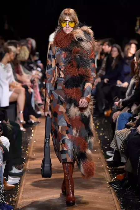 Michael Kors Channels Studio 54 ar gyfer Fall 2019