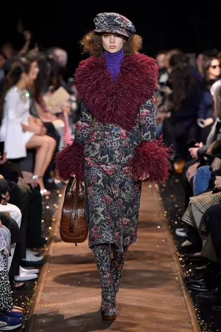 Michael Kors Channels Studio 54 le haghaidh Fall 2019