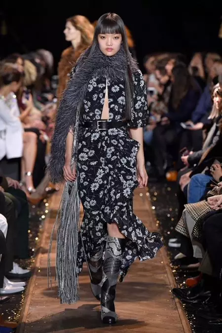 Michael Kors Channels Studio 54 untuk Musim Gugur 2019