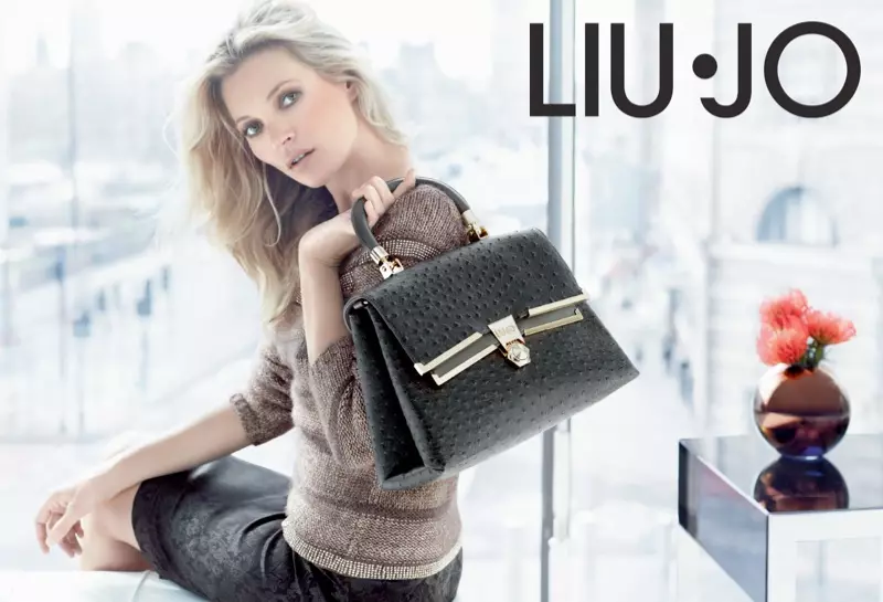 Kate Moss Ludas en Liu Jo Aŭtuno 2013 Reklamoj de Sølve Sundsbø