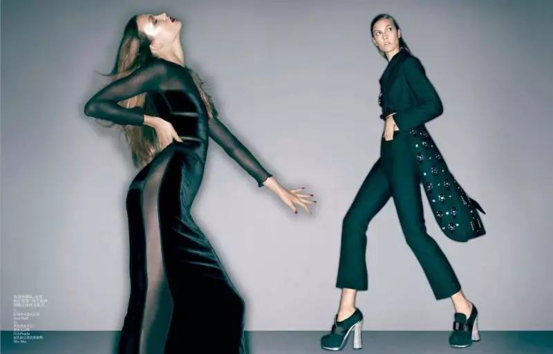 Karlie Kloss evoca una elegant elegància per a Vogue Xina el desembre de 2012, enfocat per Sølve Sundsbø