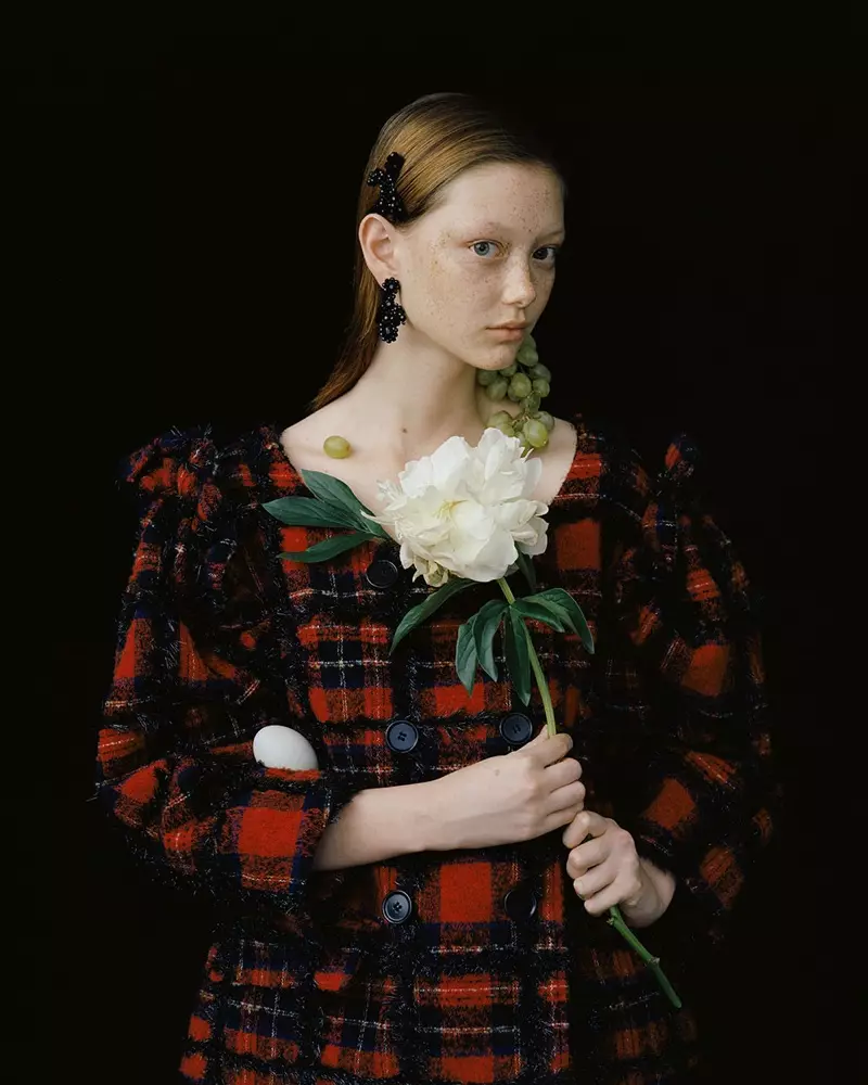 Sara Grace Wallerstedt A Magazin Simone Rocha Qoxra Editorjal