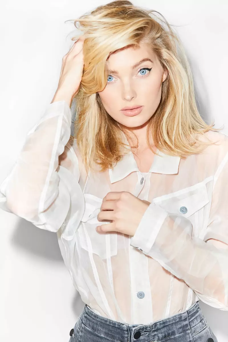 A modelo Elsa Hosk leva unha chaqueta oversize Cyra na campaña de verán 2018 de J Brand