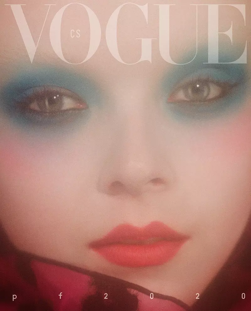 Lily Nova trägt Avantgarde-Looks für Vogue Czechoslovakia