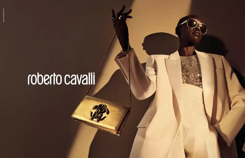 Giampaolo Sgura ljósmyndar Roberto Cavalli haust-vetur 2019 herferð