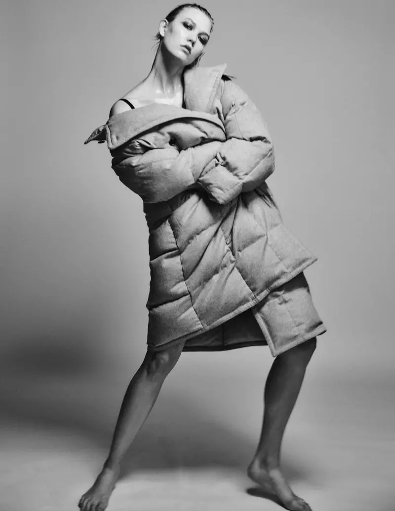 Kendall Jenner, Karlie Kloss Layer Up sa Outerwear para sa V Magazine