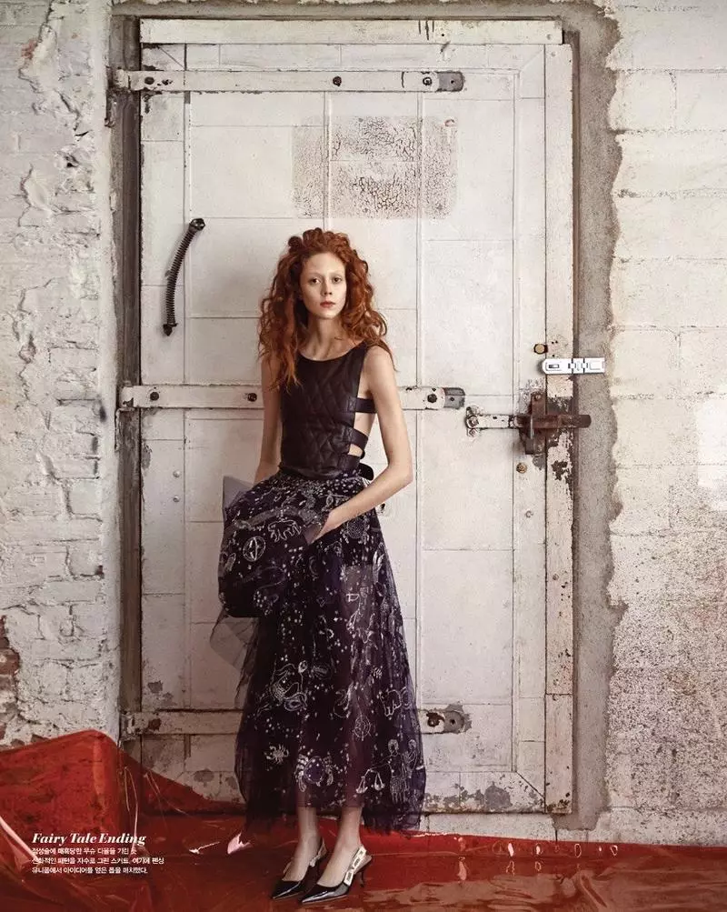 Natalie Westling 为 Dior 的绗缝上衣、缀饰半身裙和高跟鞋打造模特