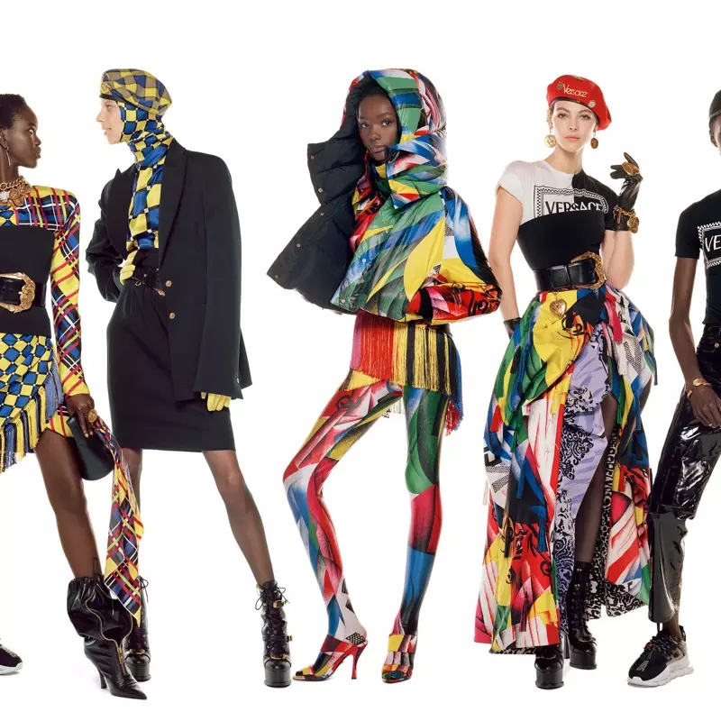 Adut Akech, Lexi Boling, Imari Karanja und Vittoria Ceretti sind die Stars der Herbst-Winter-Kampagne 2018 von Versace