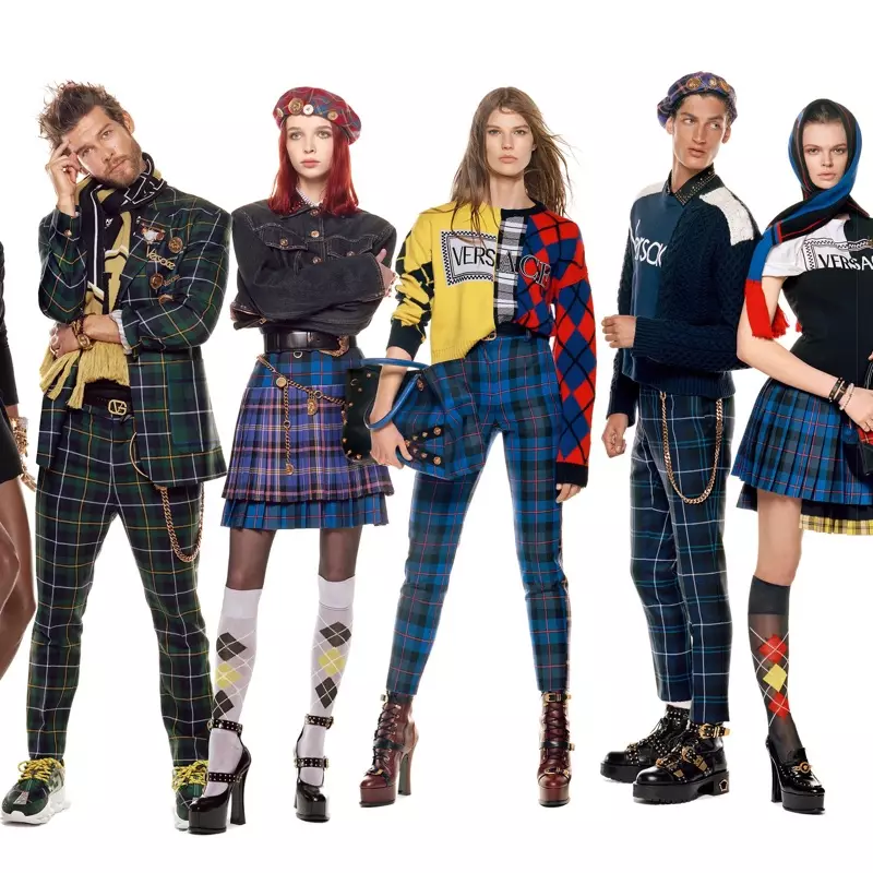 Josh Upshaw, Olivia Forte, Adela Stenberg, Aaron Shandel und Cara Taylor treten in der Herbst-Winter-Kampagne 2018 von Versace auf