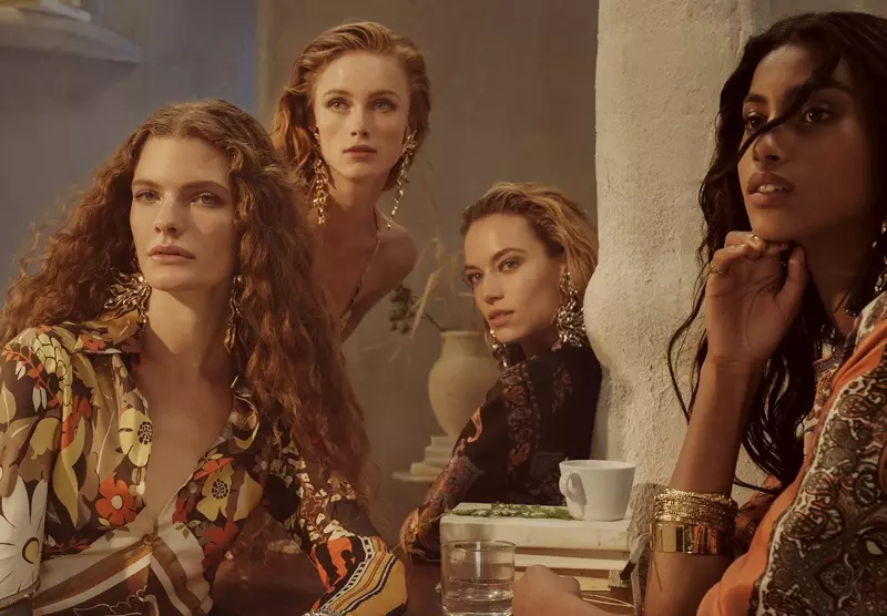 Carolina Burgin, Rianne van Rompaey, Hannah Ferguson és Imaan Hammam front Chloe 2019 tavaszi-nyári kampány