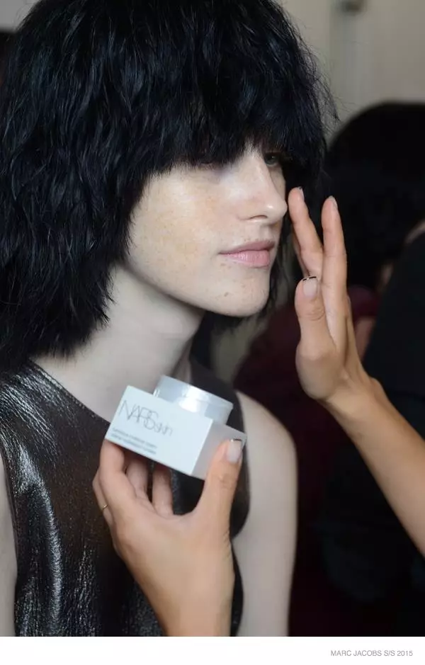 marc-jacobs-primavera-2015-belleza04