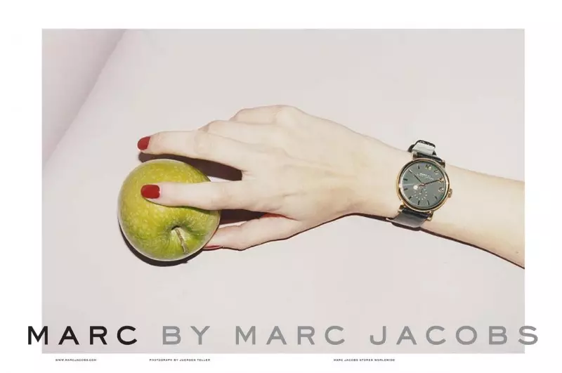 Marc ដោយ Marc Jacobs ទទួលបាន Moody សម្រាប់ការផ្សាយពាណិជ្ជកម្មរដូវស្លឹកឈើជ្រុះឆ្នាំ 2013 ដោយ Juergen Teller