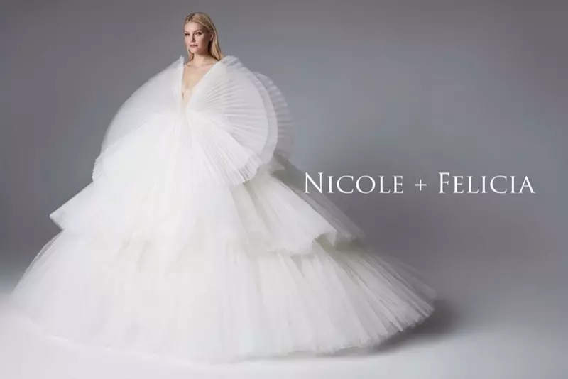 Jessica Stam draagt bruidsjurk in Nicole + Felicia herfst-winter 2019 campagne