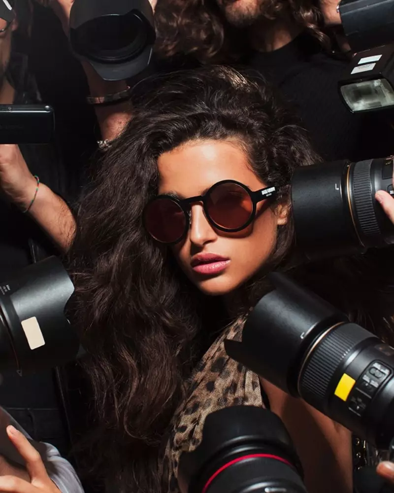 Dolce & Gabbana har et paparazzi-tema med #DGLogo Eyewear-kampanje