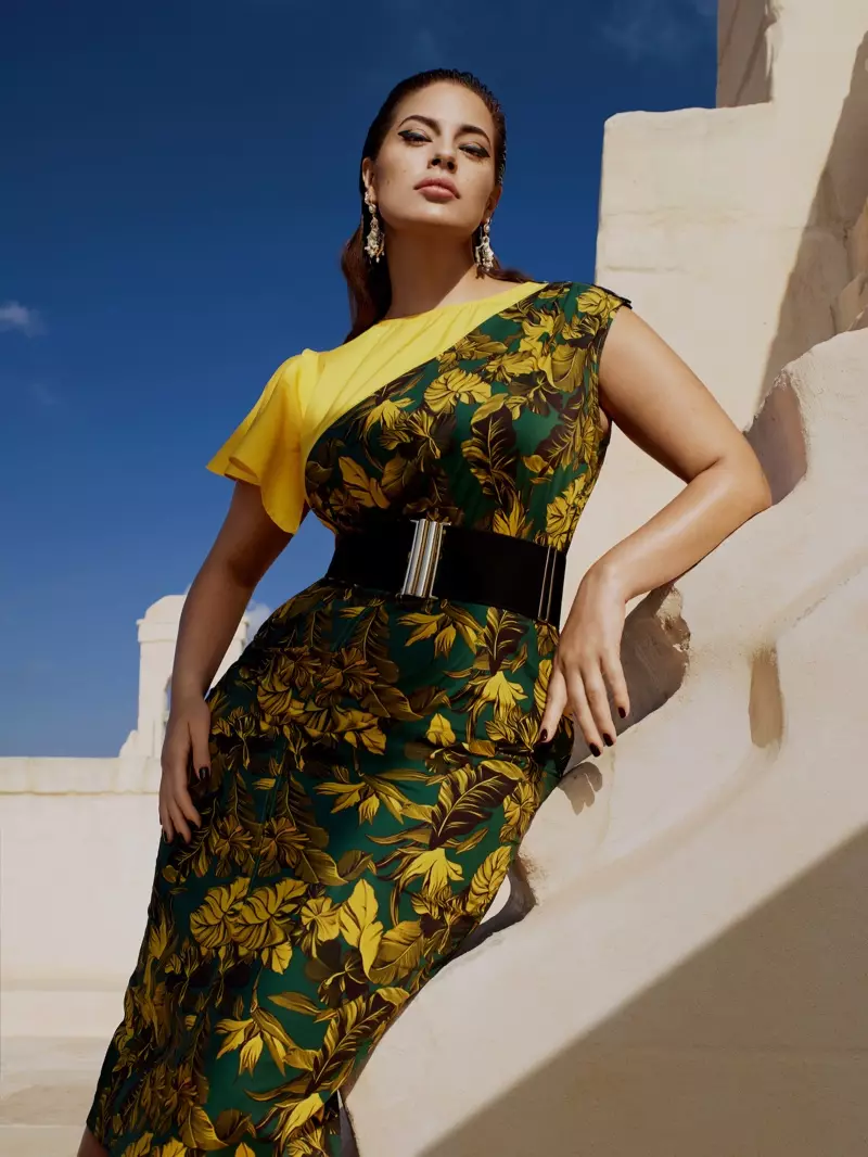 Ashley Graham anoonekwa muMarina Rinaldi muchirimo-zhizha 2019 mushandirapamwe