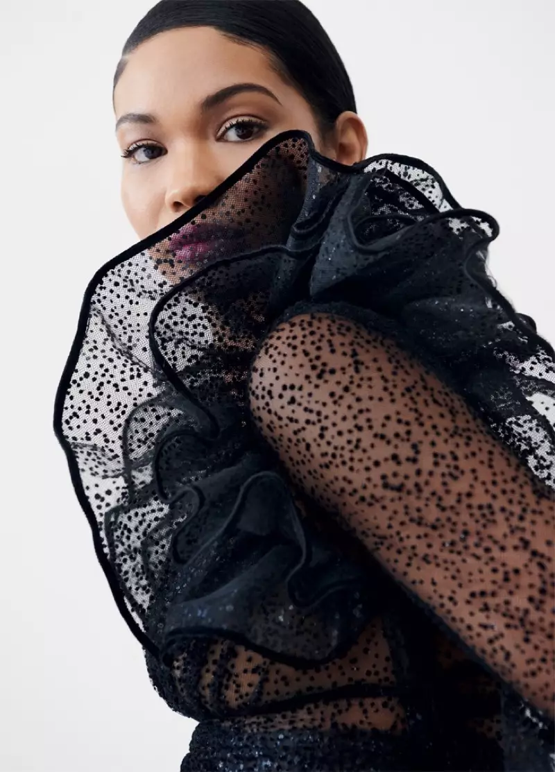 Chanel Iman junta-se à filha Cali para a Harper's Bazaar Cazaquistão