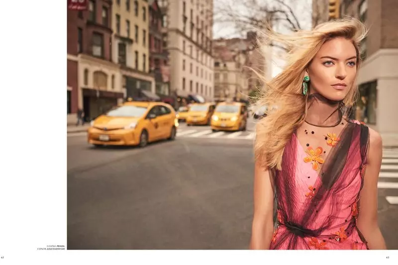 U-Martha Hunt Uthatha Isitayela Se-Street for Harper's Bazaar Kazakhstan