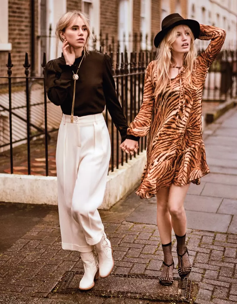 Suki Waterhouse et Georgia May Jagger se tiennent la main dans la campagne automne-hiver 2018 de Twinset