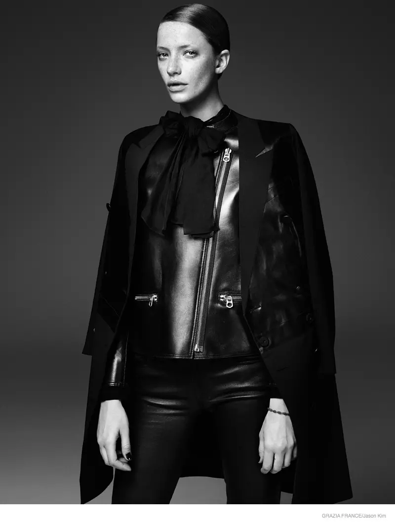 Milagros Schmoll Dons Leather Style para sa Grazia France ni Jason Kim