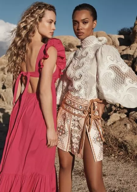 Hannah & Samantha Pose a cikin Tsarin Tsare-tsare na Intermix's Trendy Spring 2020