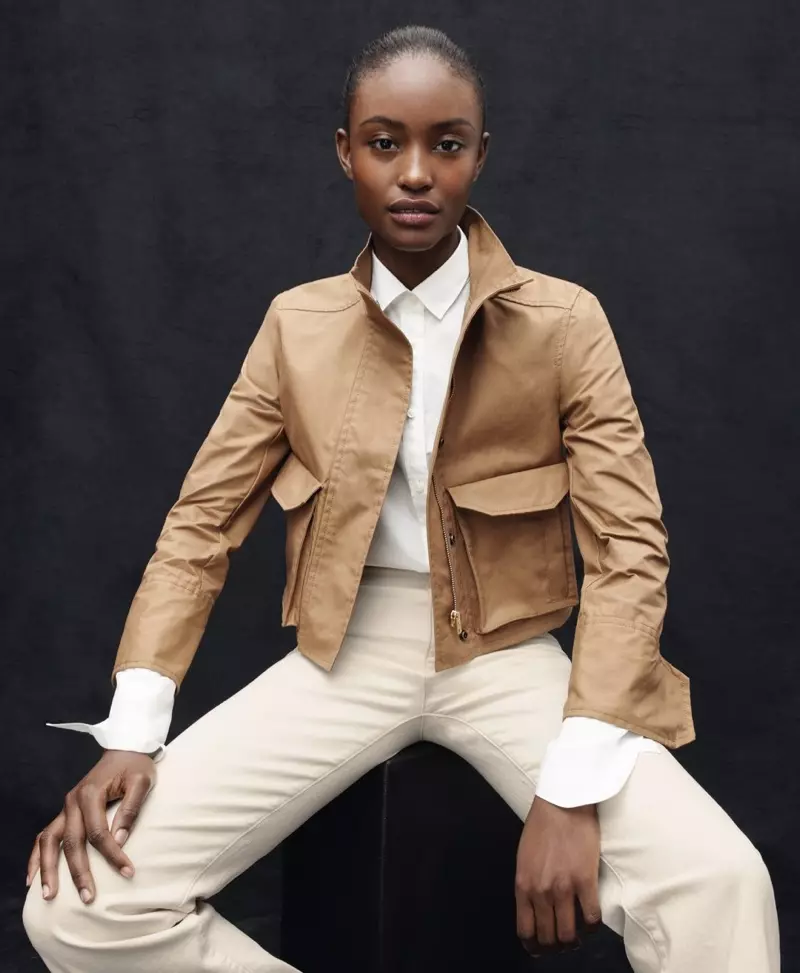 J. Crew Cropped Jacket le High-Rise Flare Jean e Ecru. Thomas Mason bakeng sa J. Crew Boy Shirt.