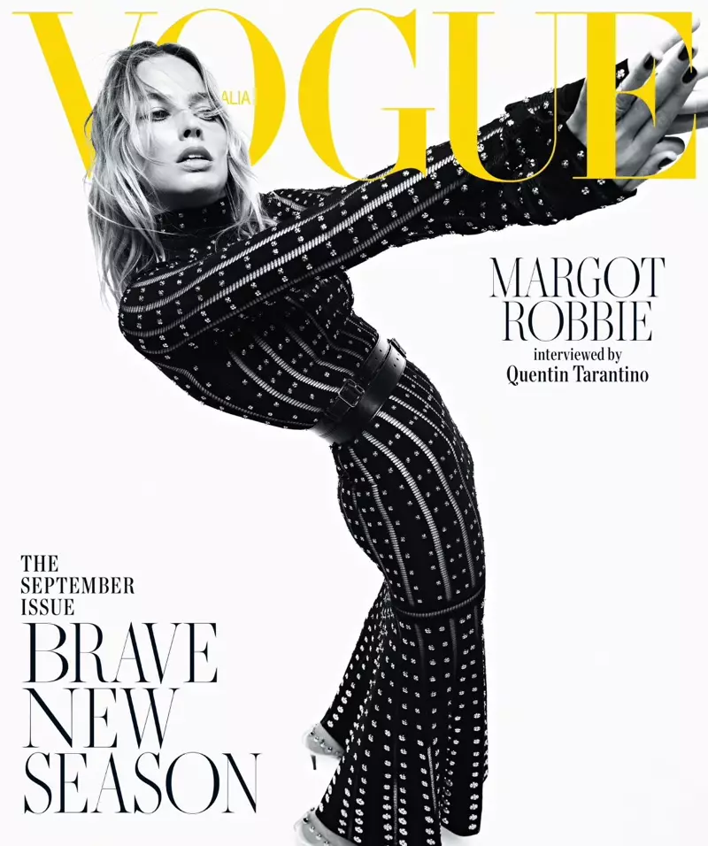 Margot Robbie, Vogue Avustralya Eylül 2019 Kapağında Alexander McQueen giyiyor