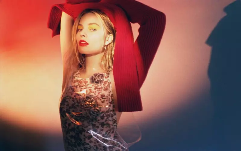 Margot Robbie | Pantun Photoshoot | Panutup Majalah Wonderland