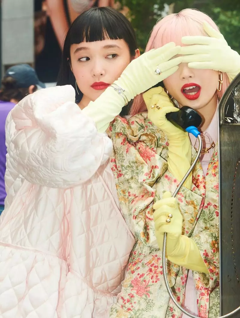 Fernanda Ly & Yuka Mannami er NYC Girls for Vogue Japan