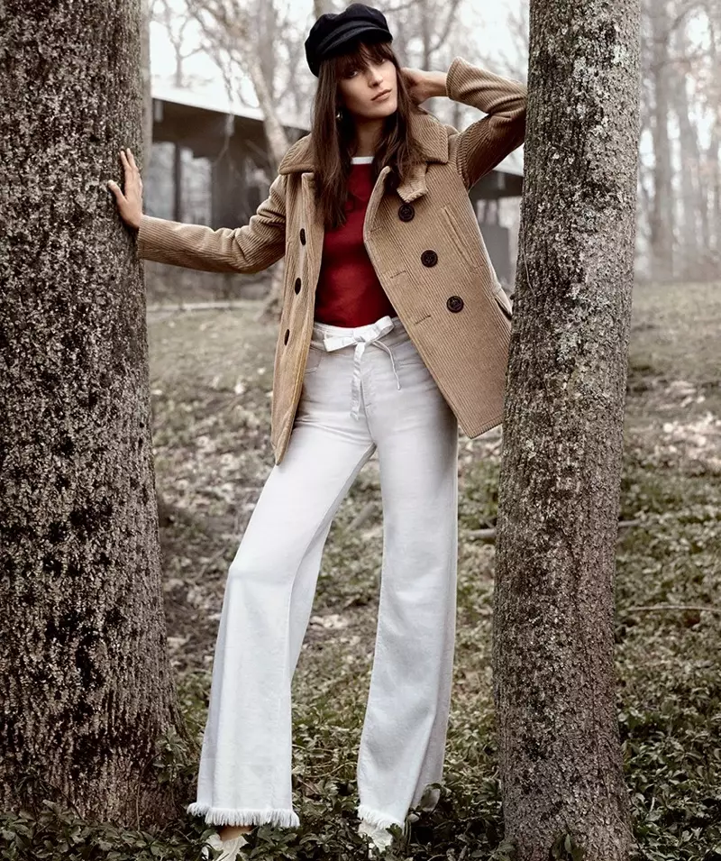 Julia Bergshoeff trasmette lo stile degli anni '70 per Vogue Australia