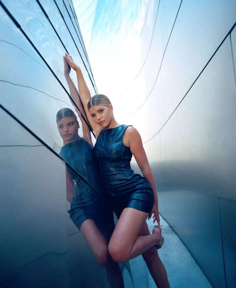 Софија Ричи позира за кампањата за облека Sofia Richie x Missguided