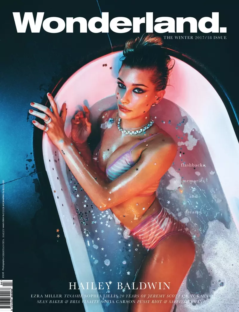 Hailey Baldwin mécht d'Hëtzt am Wonderland Magazin