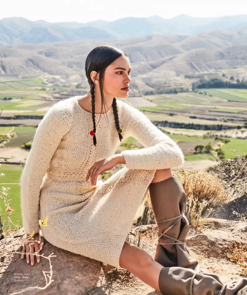 Elizabeth Salt Poses sa Peru para sa Harper's Bazaar Mexico