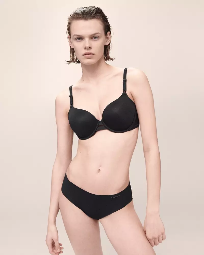 Cara Taylor predviedla kampaň Calvin Klein Underwear jeseň-zima 2019