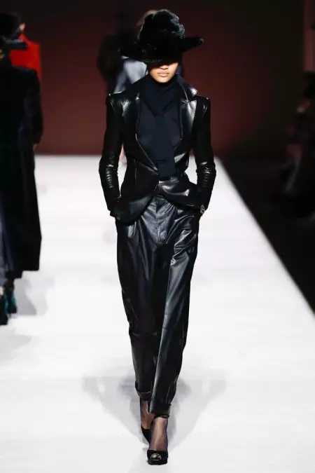 Tom Ford Exudes Elegance pikeun Fall 2019 Koléksi