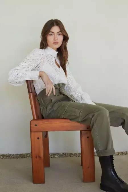 Grace Elizabeth on 2020. aasta kevade FRAME kampaanias rahulik