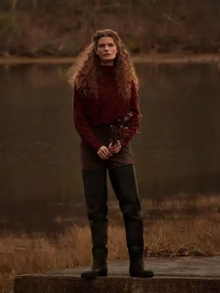 Wilde natuur: Carolina Burgin poseert in de winterstijlen van Massimo Dutti