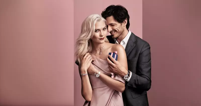 Karlie Kloss e Andrés Velencoso sono tutti sorrisi nella campagna di San Valentino 2018 di Swarovski