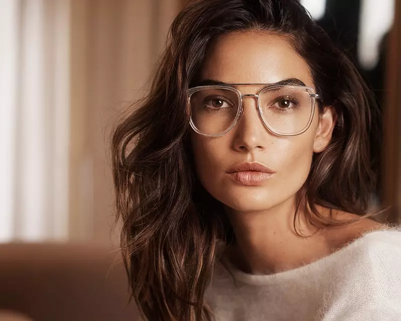 Modelis Lily Aldridge vaidina Jimmy Choo 2018 m. rudens-žiemos kampaniją