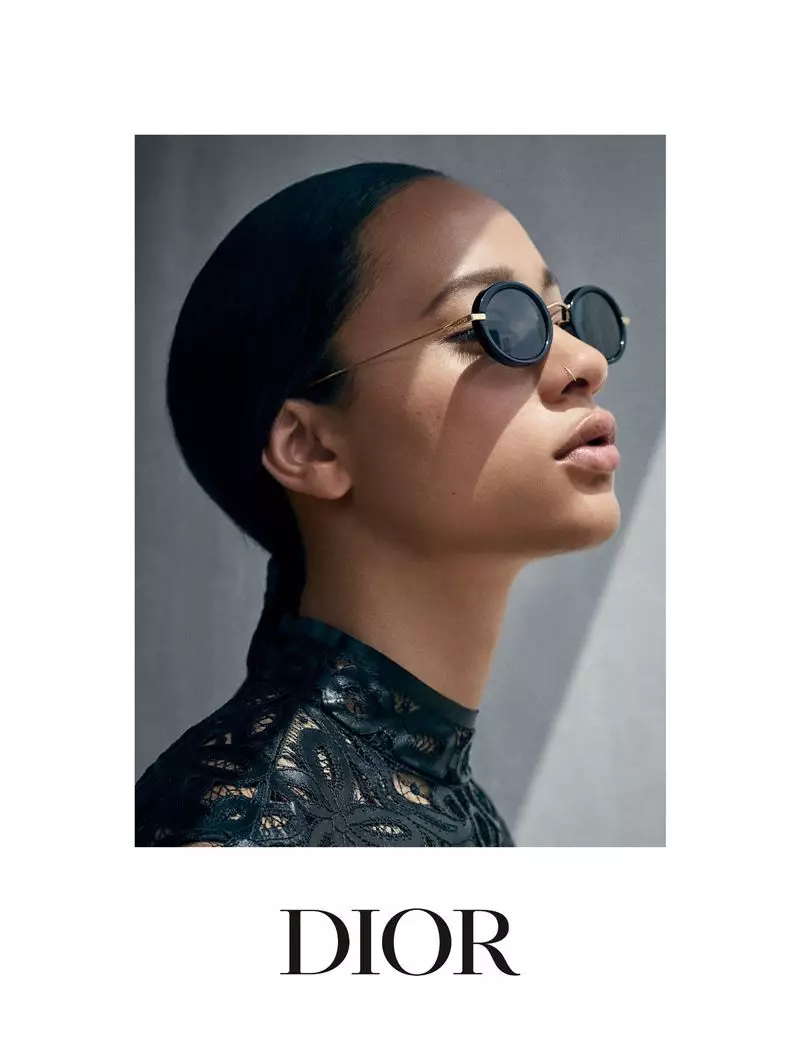 Viviane Sassen Dior Eyewear කෲස් 2019 ව්‍යාපාරය ඡායාරූප ගත කරයි